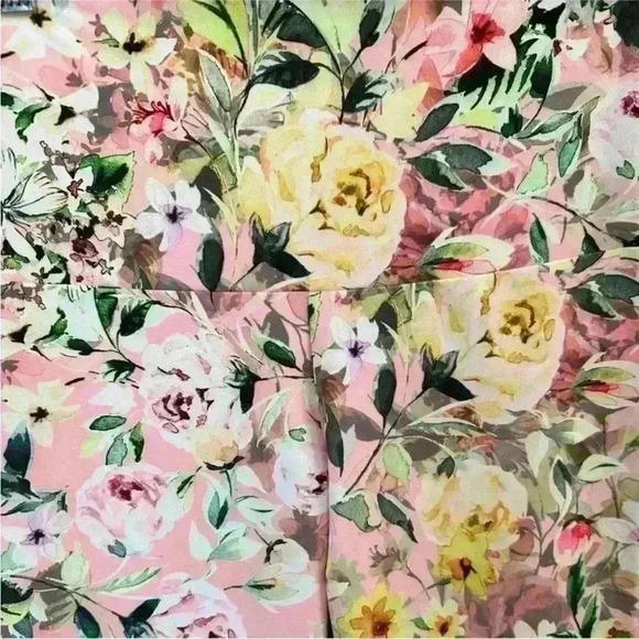 Generation Love "Pink Floral Bloom Brittany
Leggings"' Small New Without Tags! - Picture 6 of 7